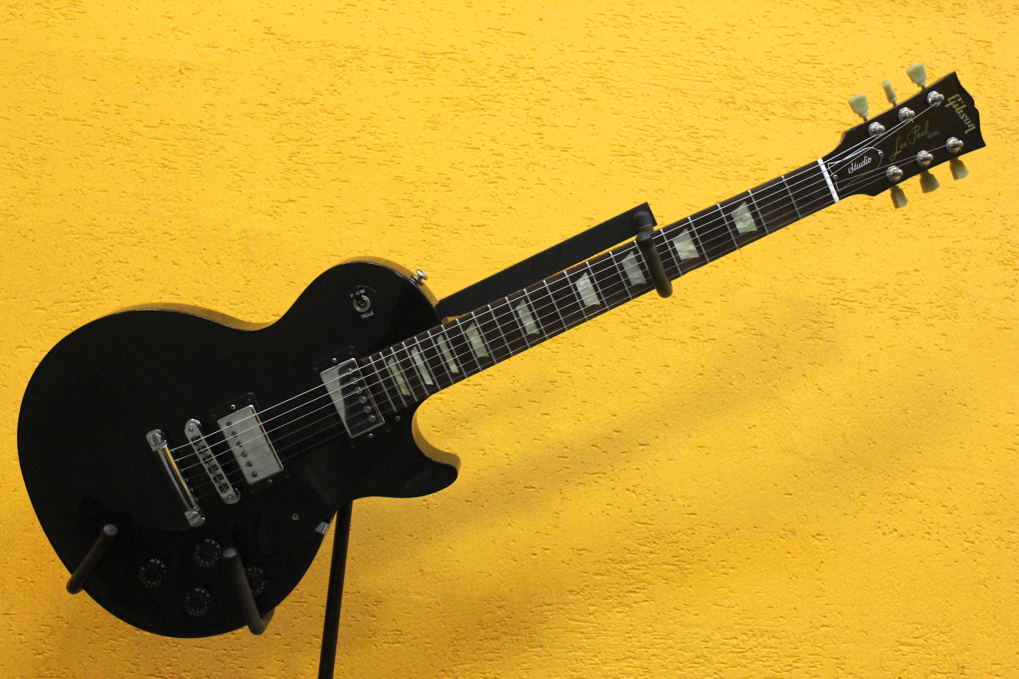Gibson Les Paul Studio Ebony 2008 - Муз-Комиссионка.