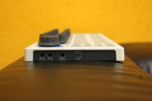 Arturia Beatstep MIDI CV/Gate Controller - Муз-Комиссионка