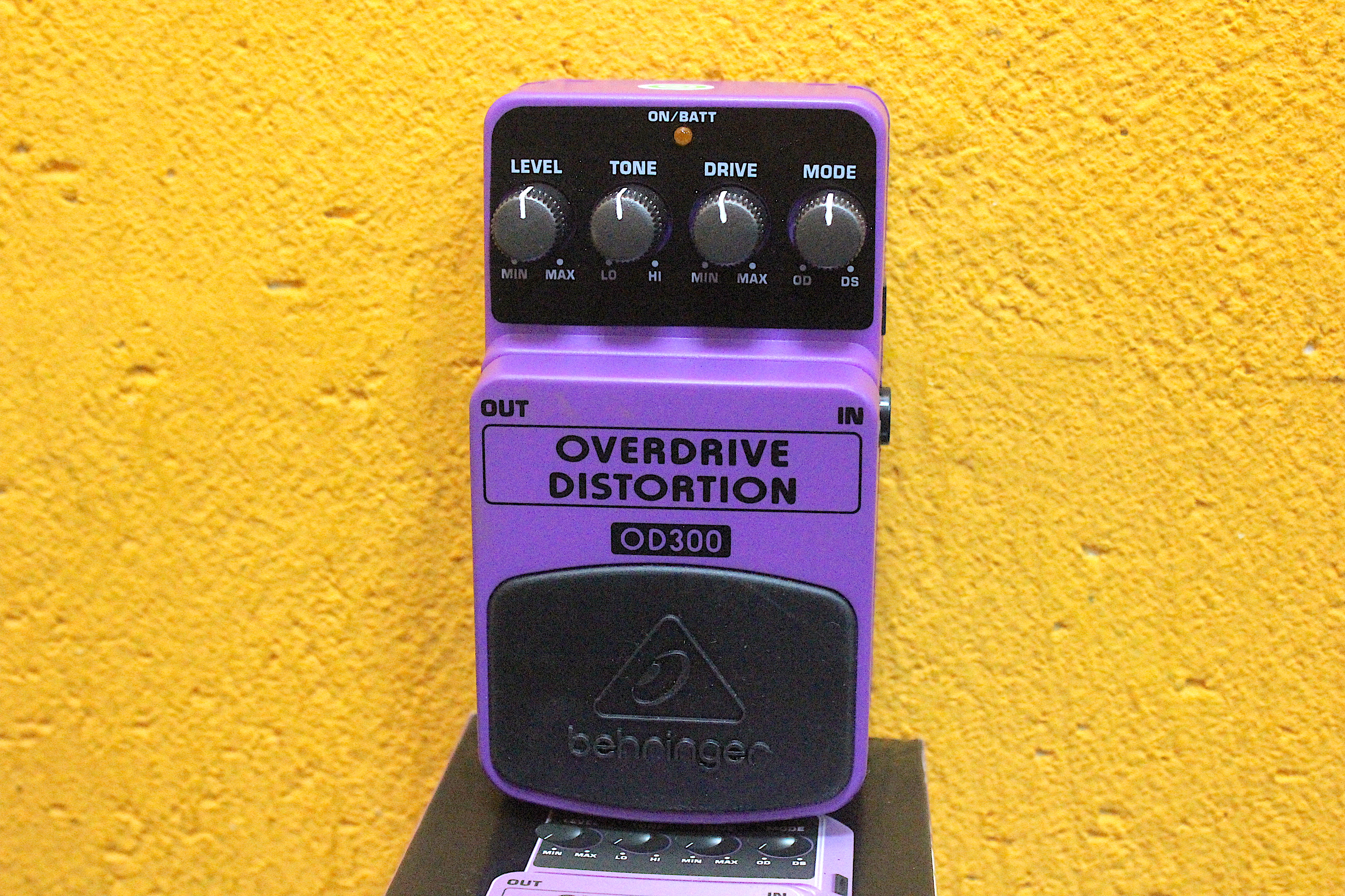 Behringer od300. Behringer od300 схема. Педаль Behringer tu300, Behringer (Беринжер) подключение. Overdrive Distortion 300 PNG.