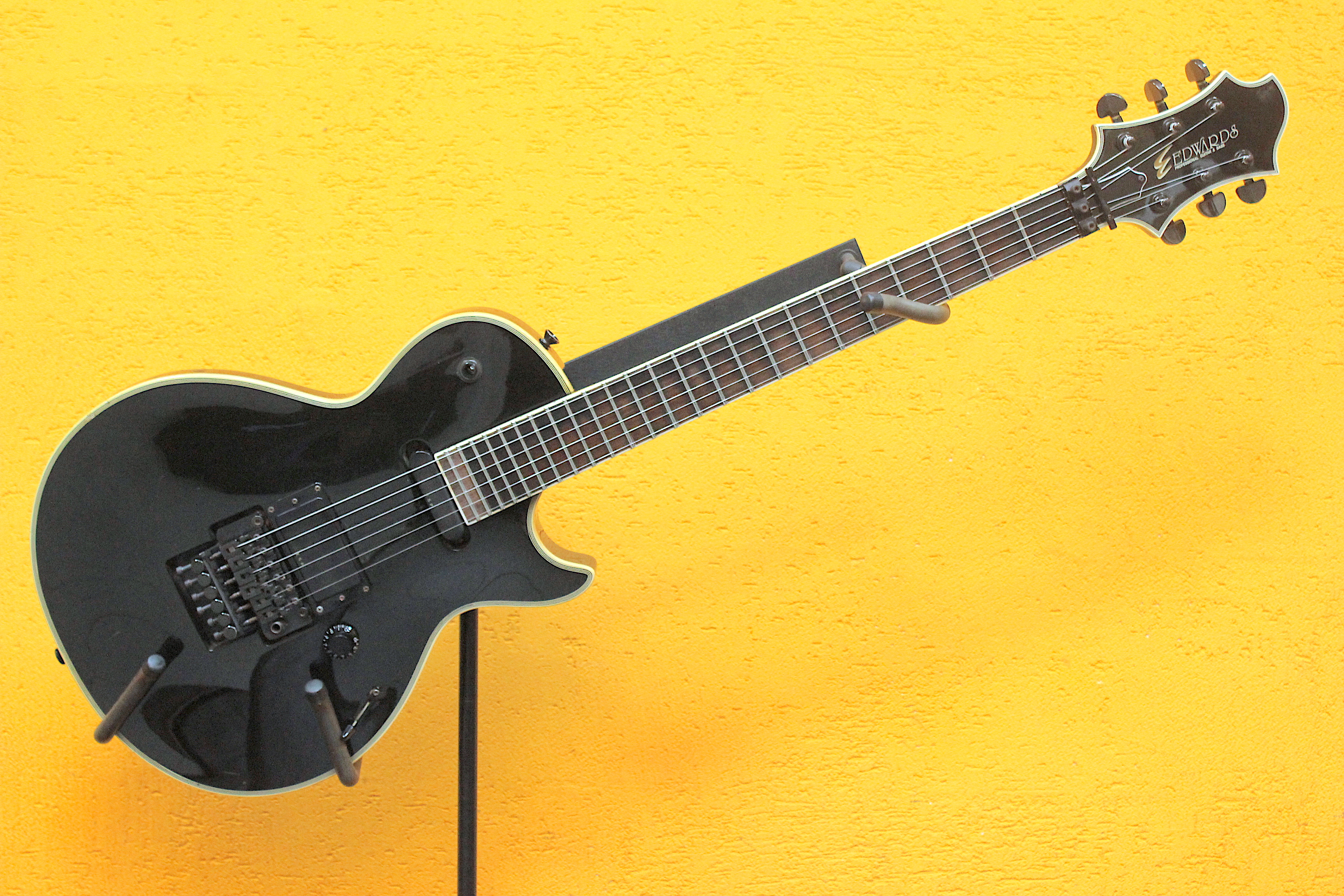 Бас 750. Ibanez SRX 505.