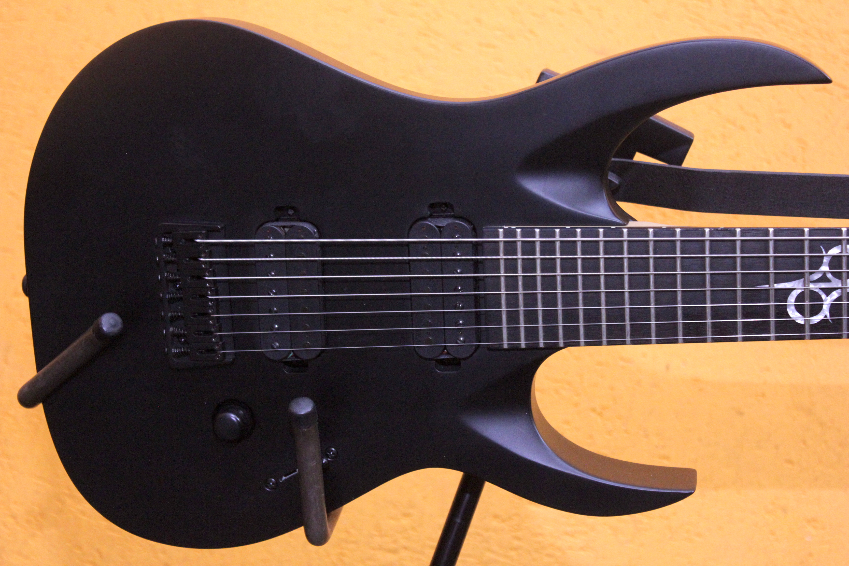 Solar AB2.7C 7-string - Муз-Комиссионка